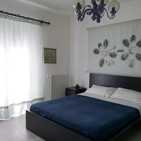 Lauretum In Apartment